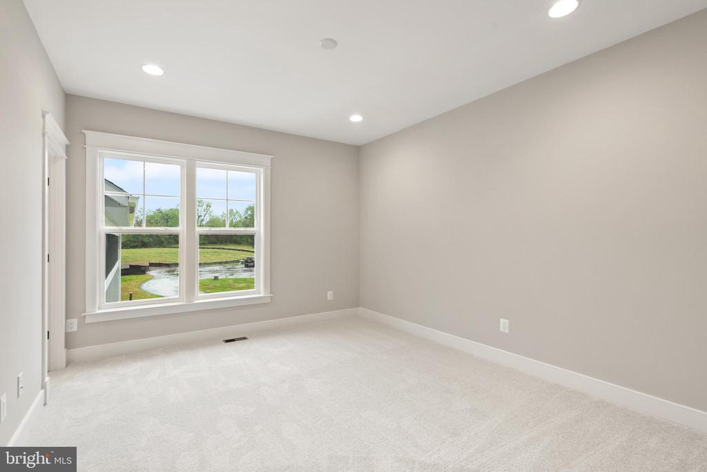 16054 KEYMER HILL COURT