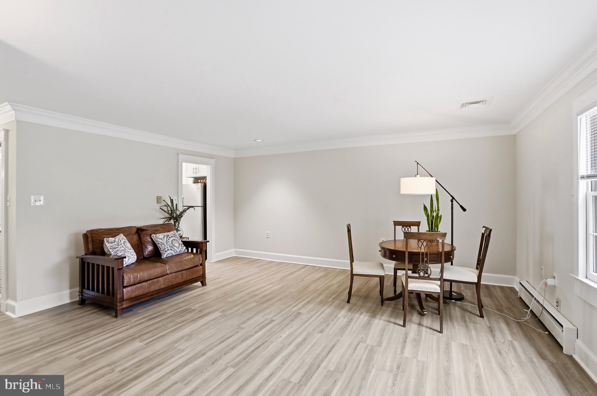207 DRY MILL ROAD SW