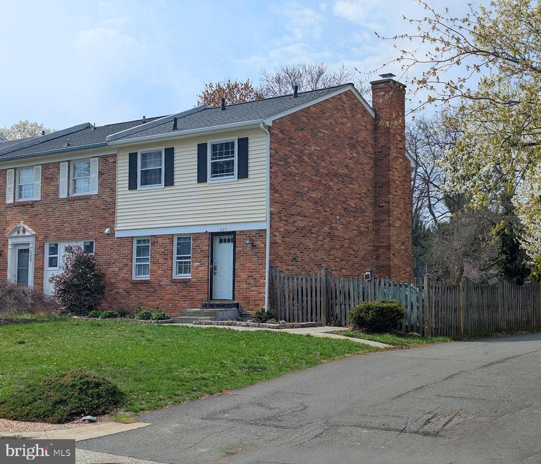 207 DRY MILL ROAD SW
