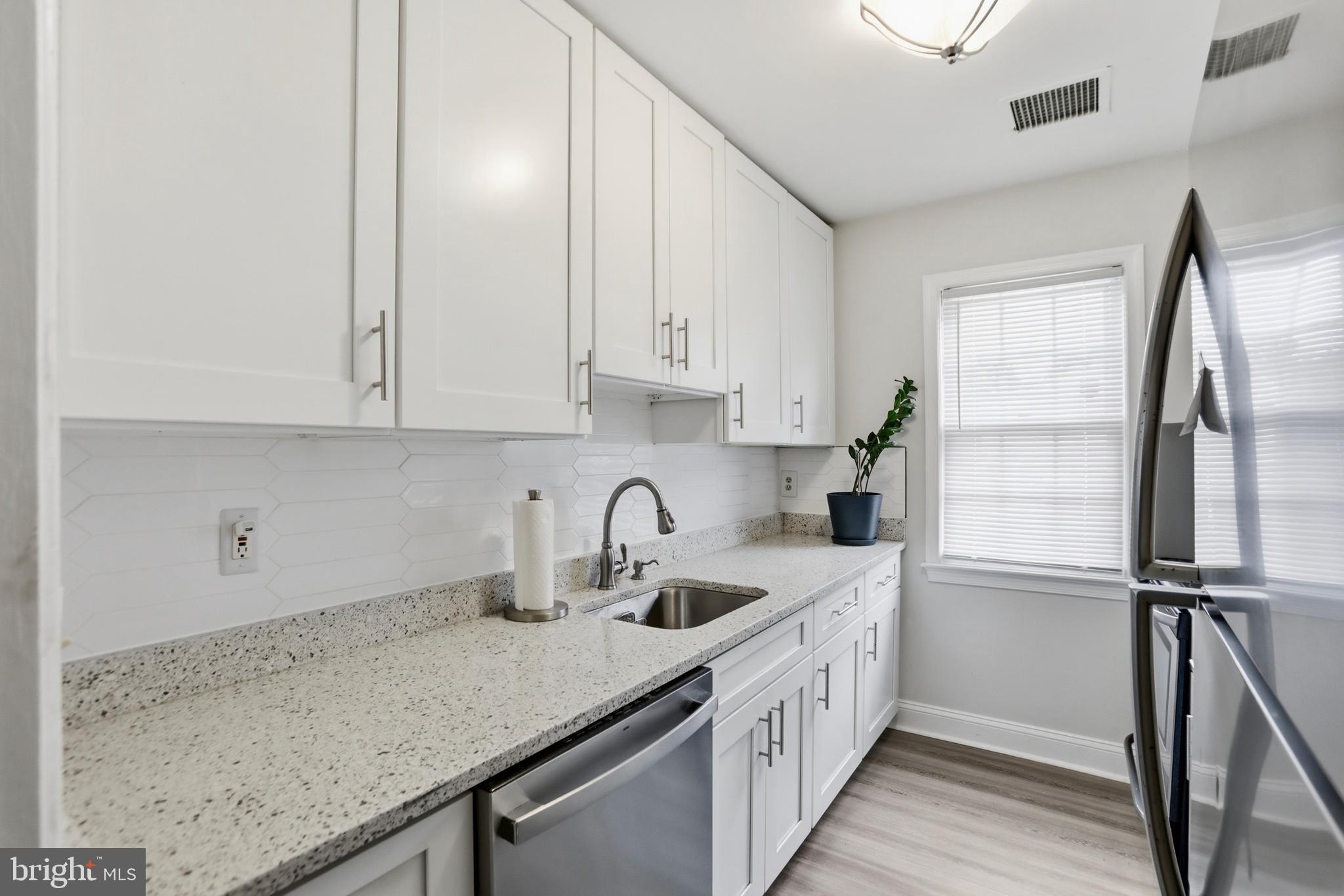 207 DRY MILL ROAD SW
