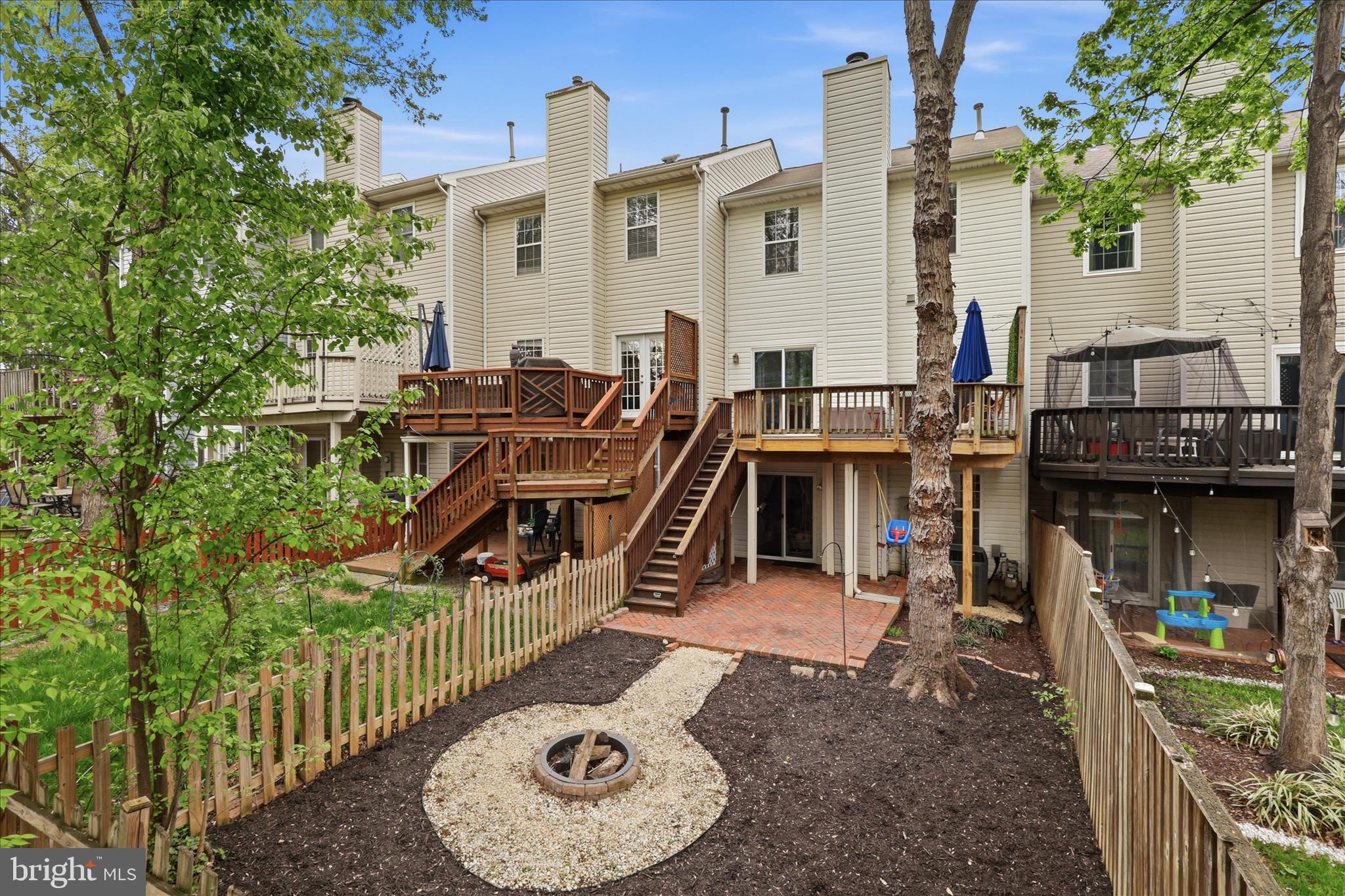 408 BRECKINRIDGE SQUARE SE