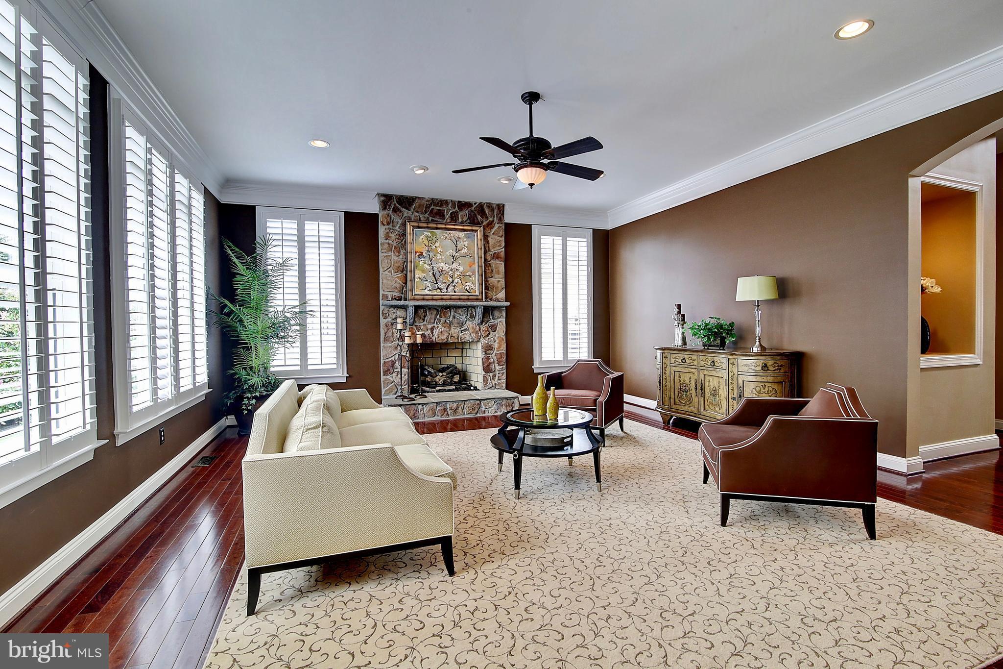 19124 CADDY COURT