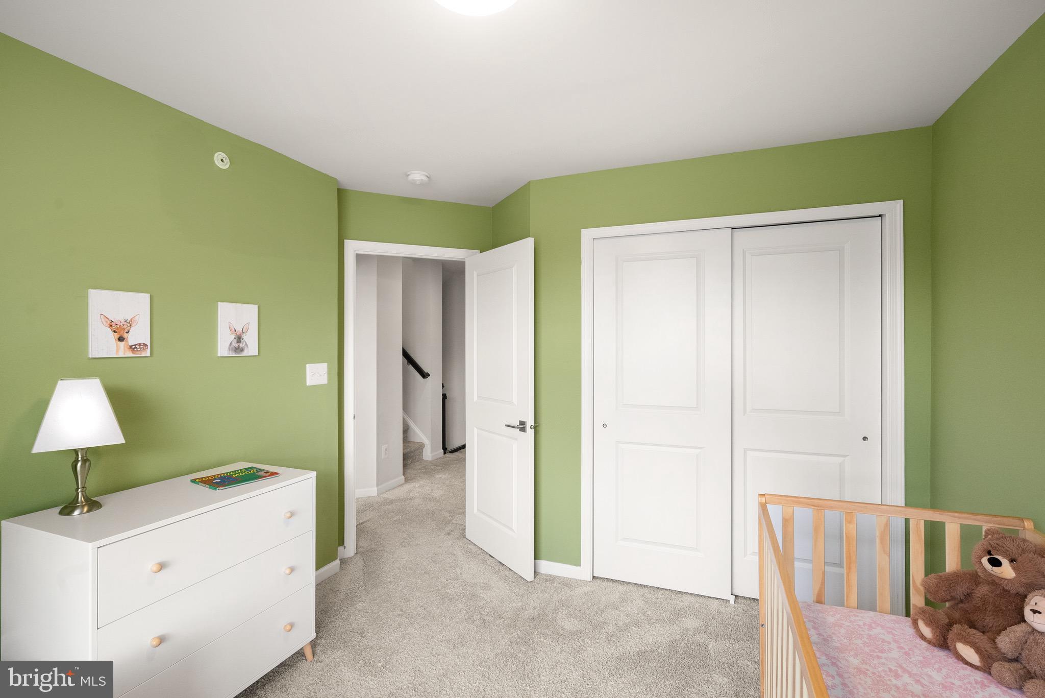 43197 HALKETT SQUARE