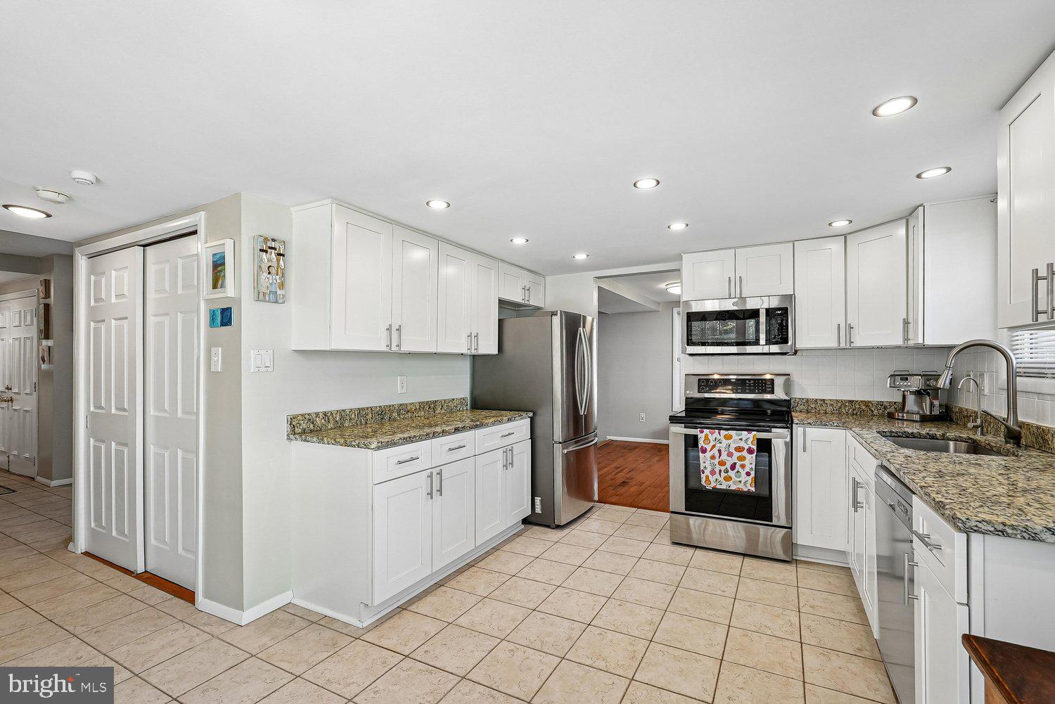 250 E JUNIPER AVENUE E