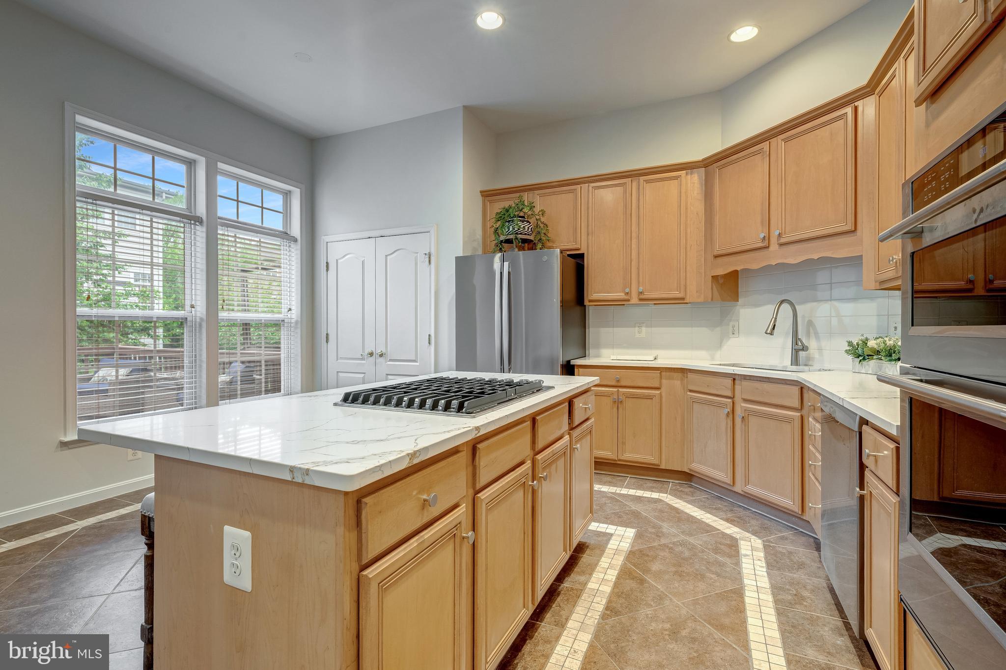 21893 SCHENLEY TERRACE