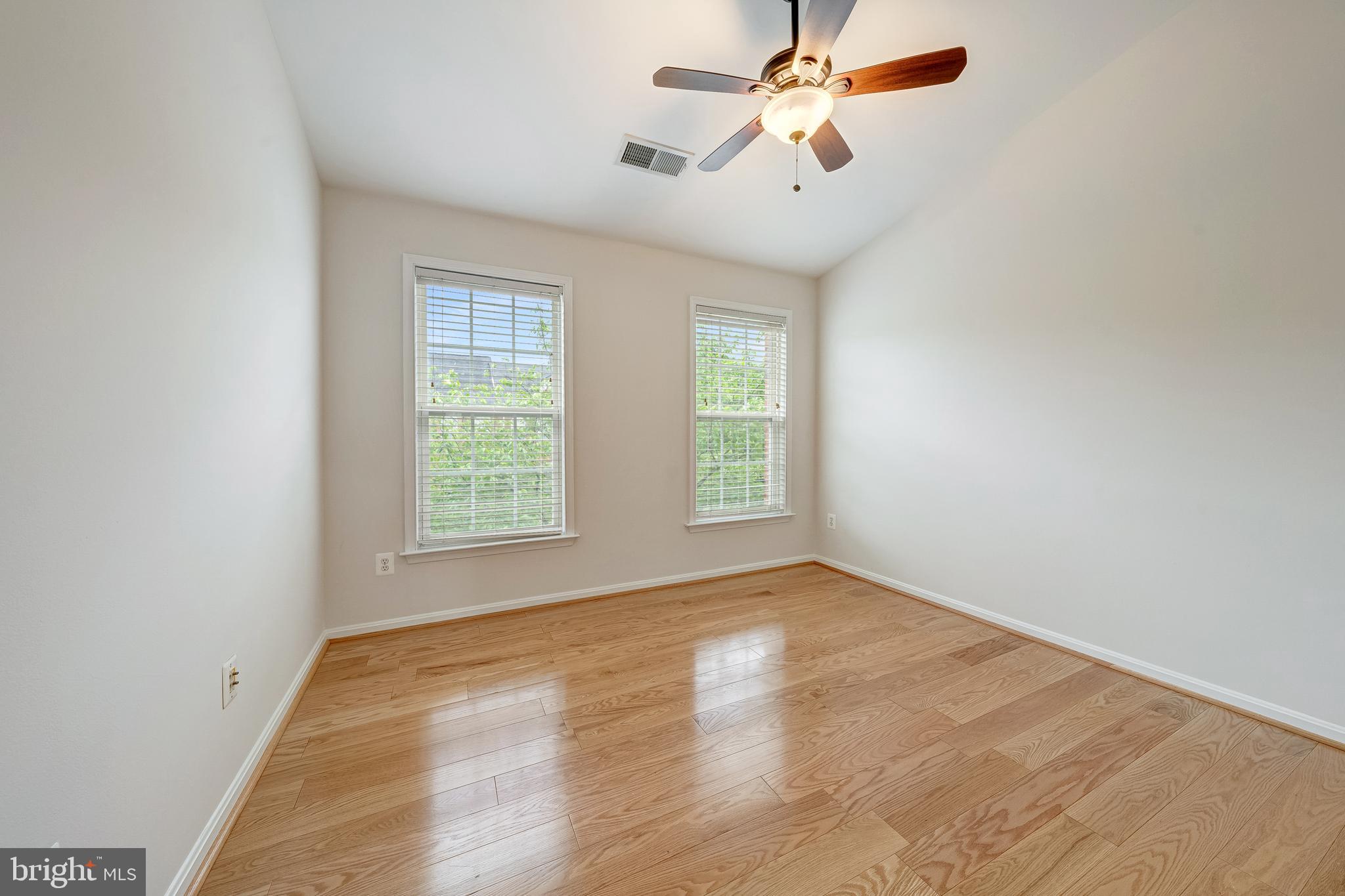 21893 SCHENLEY TERRACE
