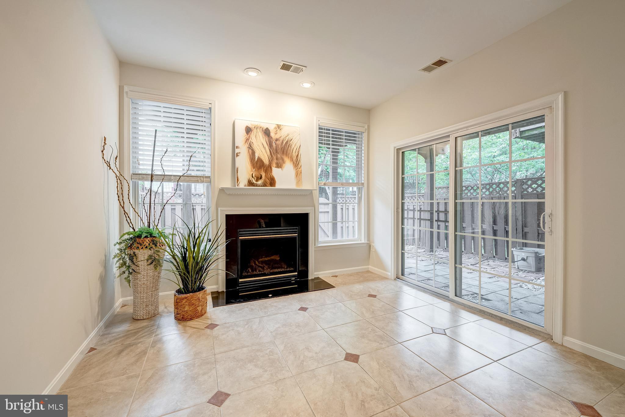 21893 SCHENLEY TERRACE