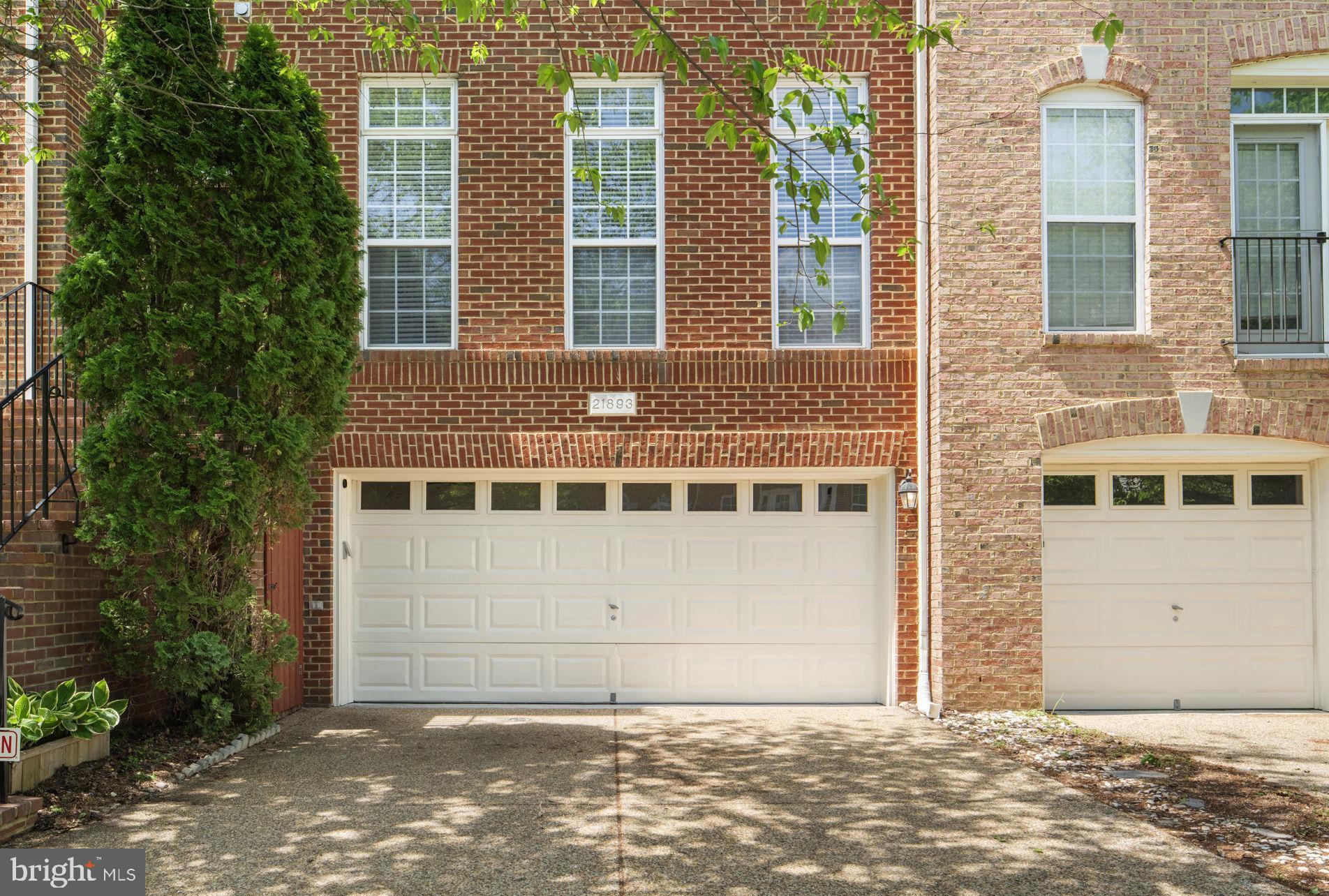 21893 SCHENLEY TERRACE