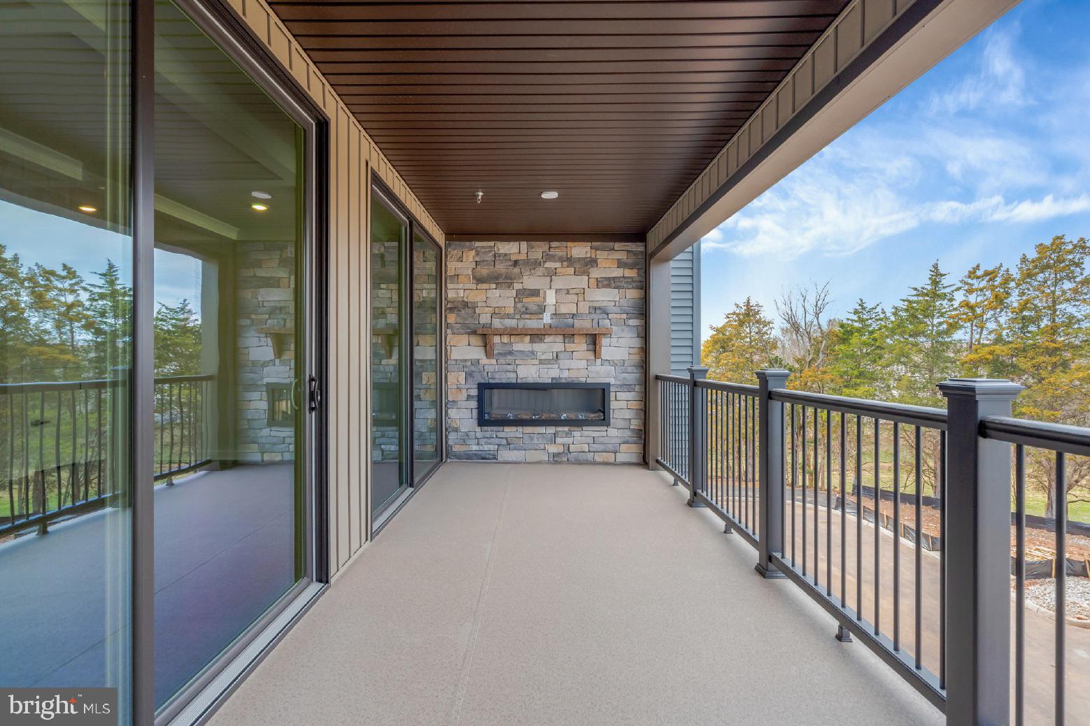 43769 METRO TERRACE