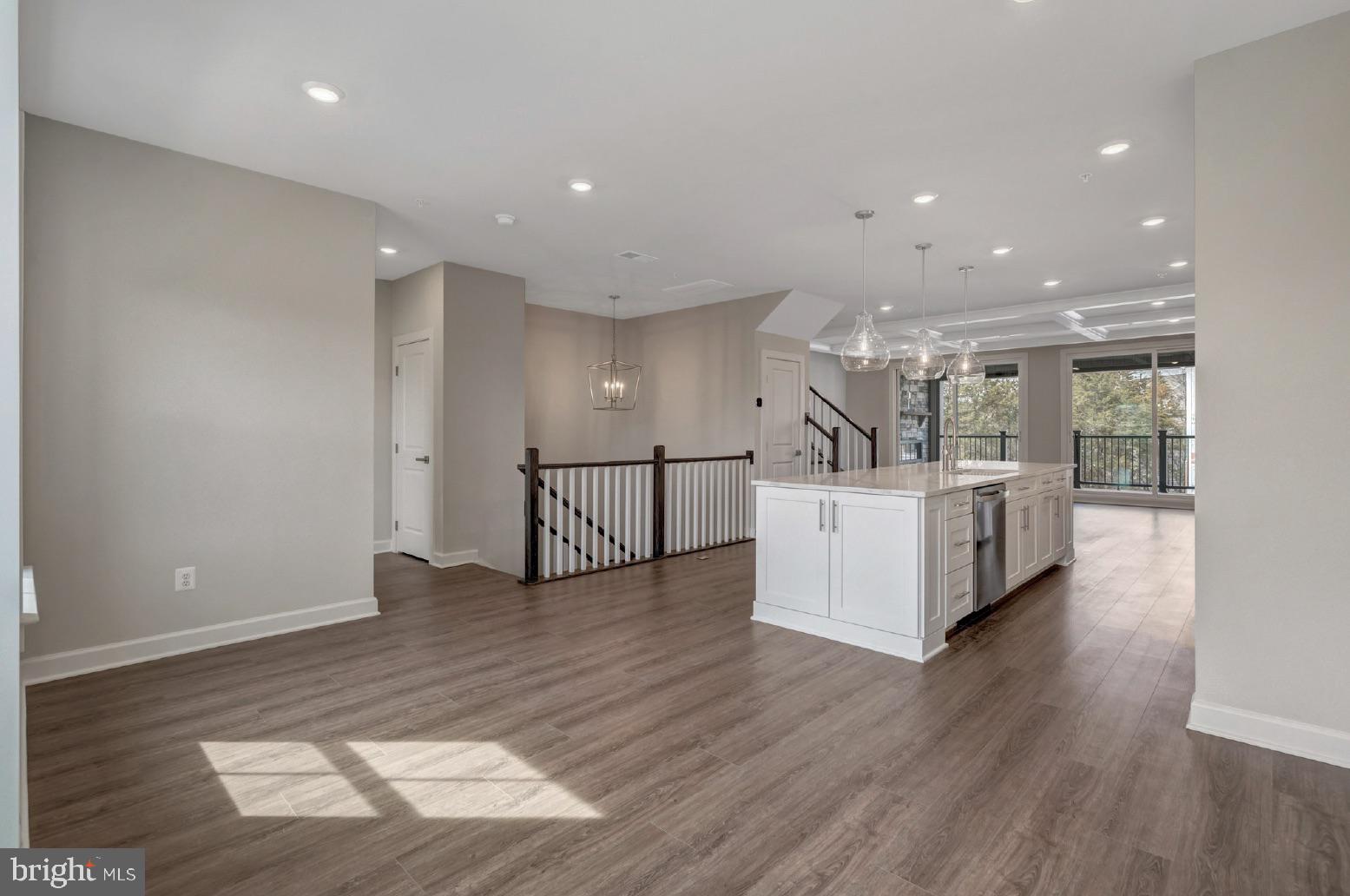 43769 METRO TERRACE
