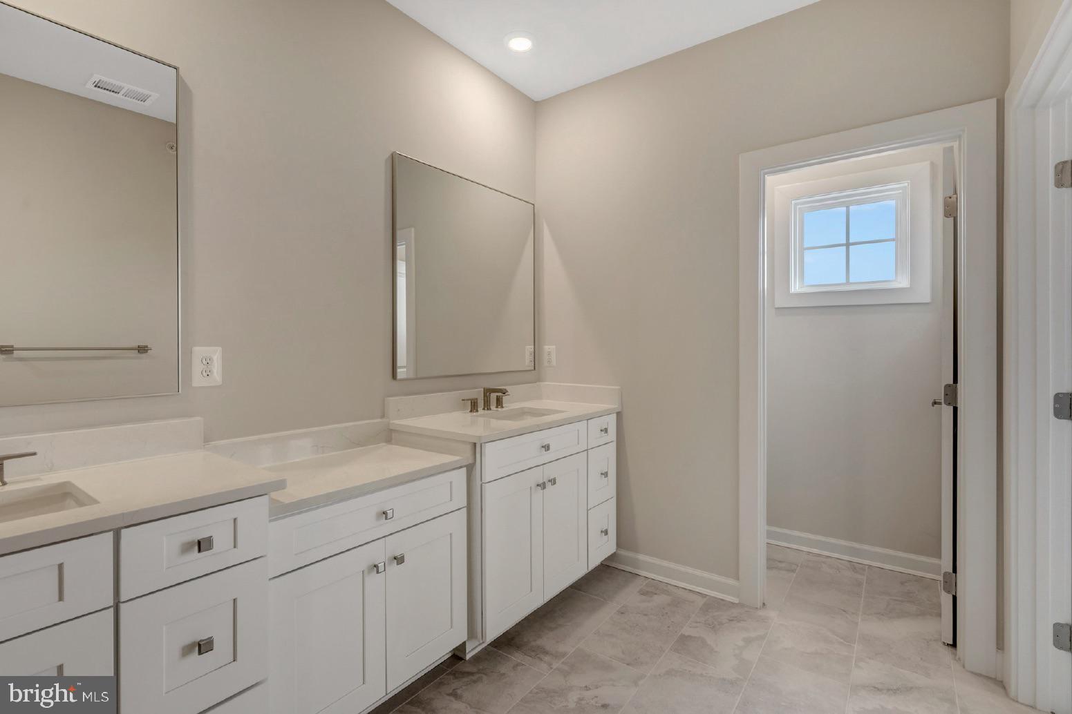43769 METRO TERRACE