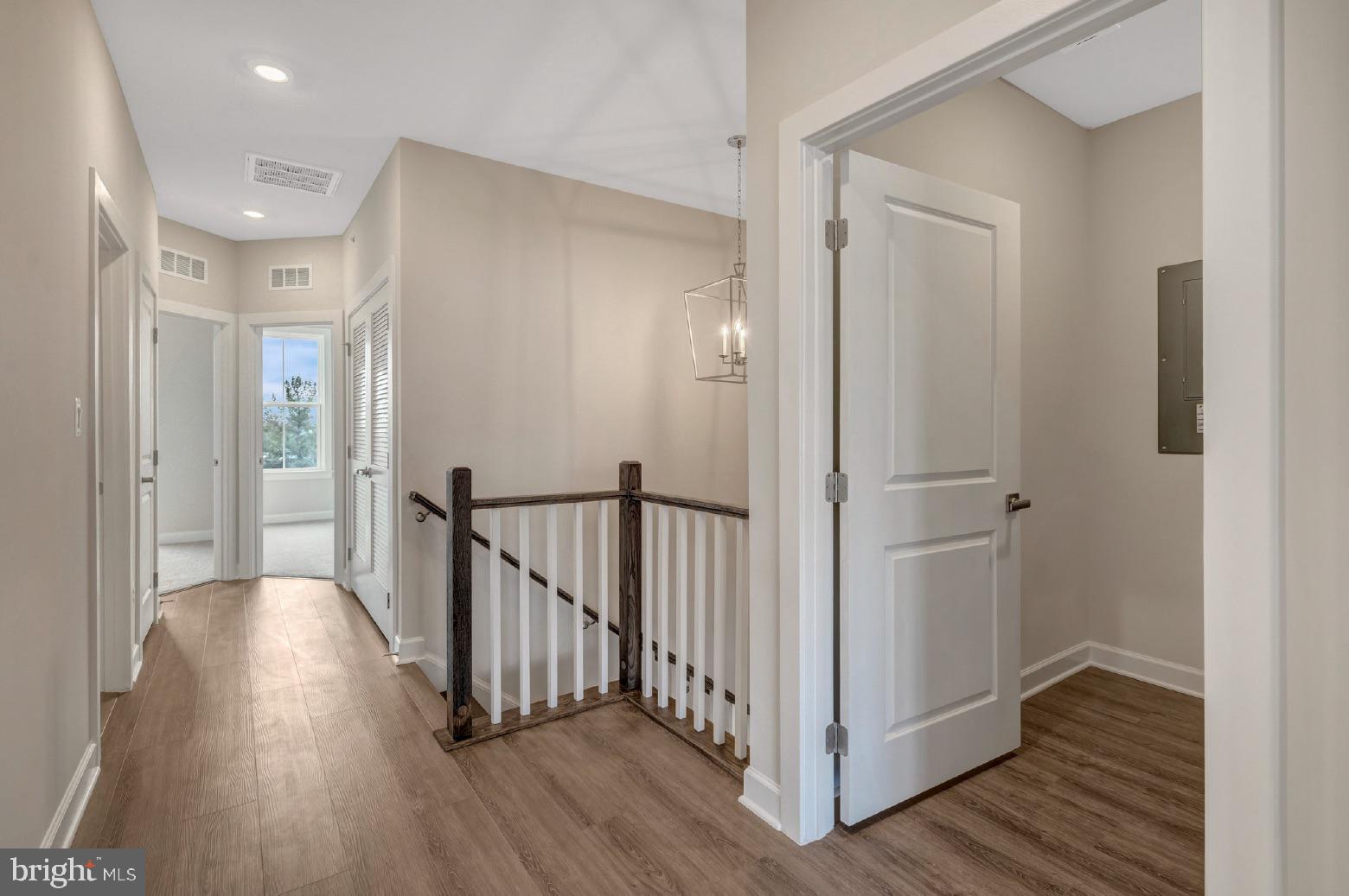 43769 METRO TERRACE
