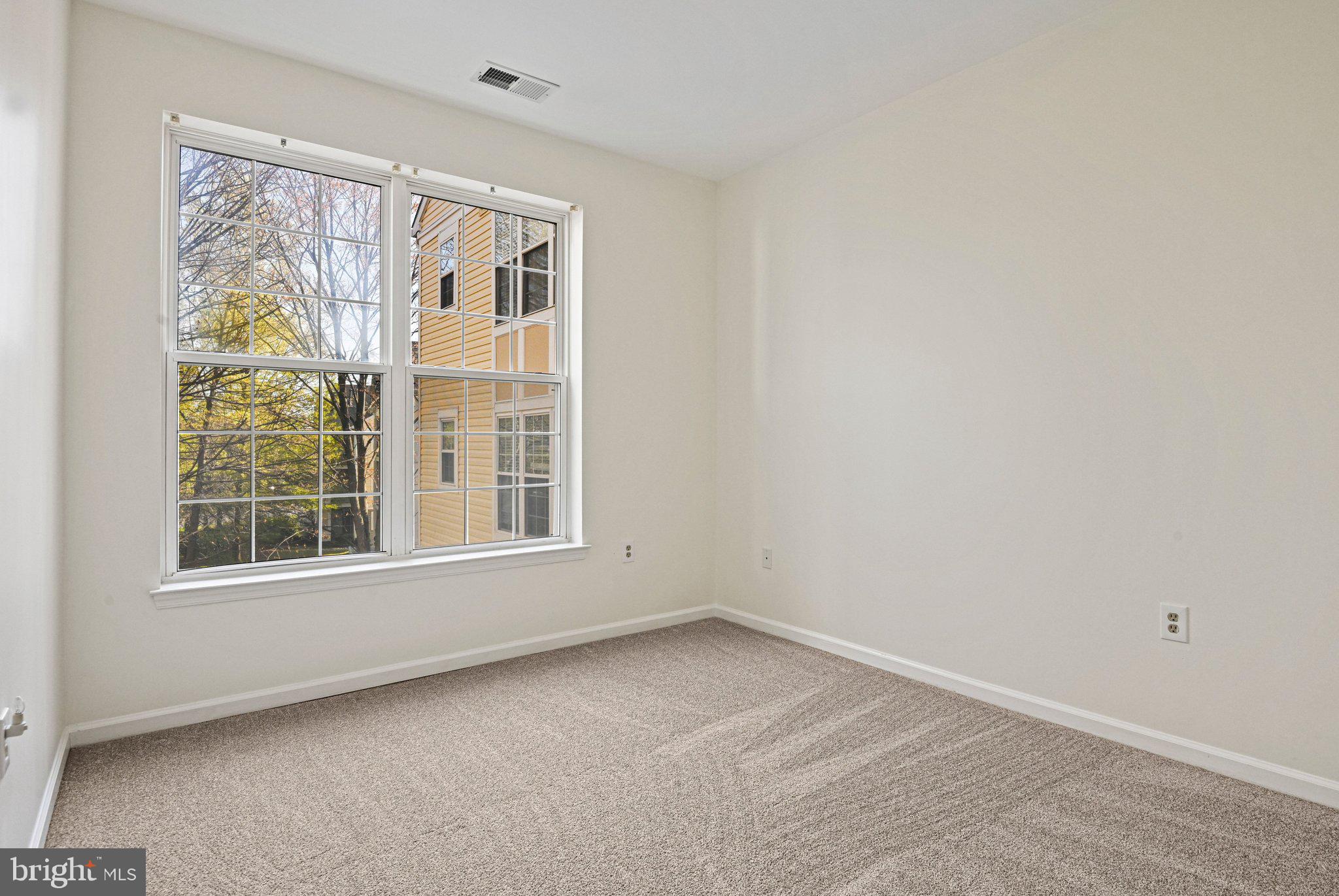 20933 CEDARPOST SQUARE 203
