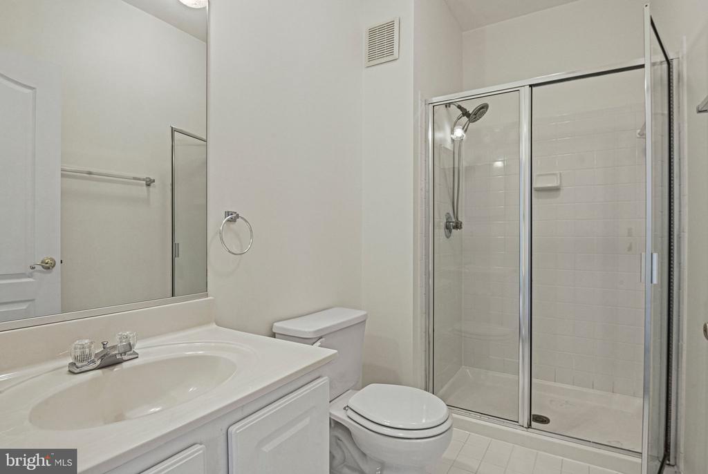 20933 CEDARPOST SQUARE 203
