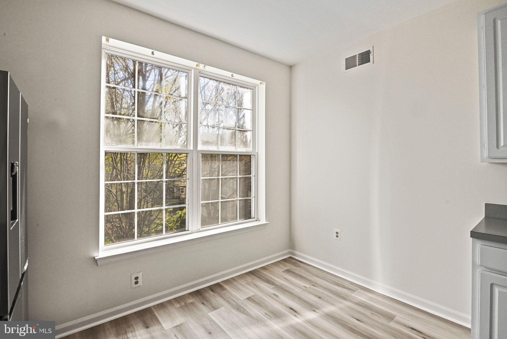20933 CEDARPOST SQUARE 203