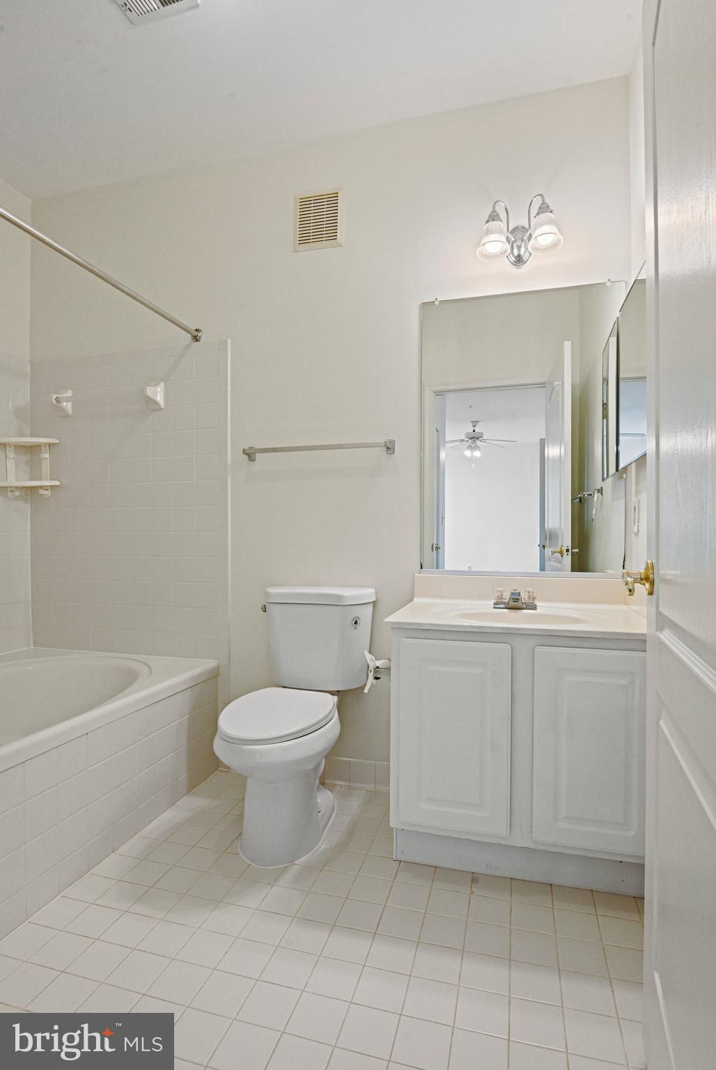 20933 CEDARPOST SQUARE 203