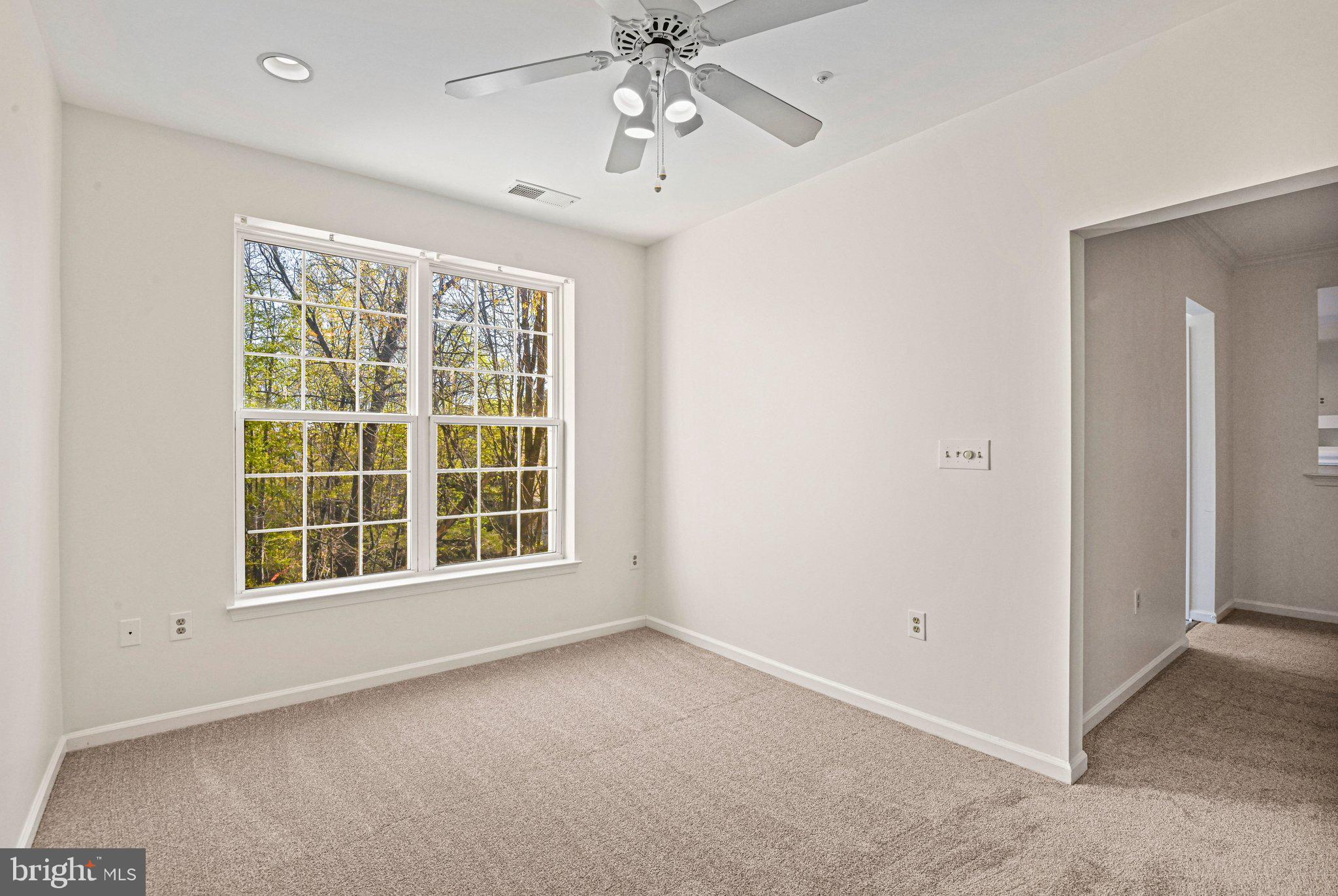 20933 CEDARPOST SQUARE 203