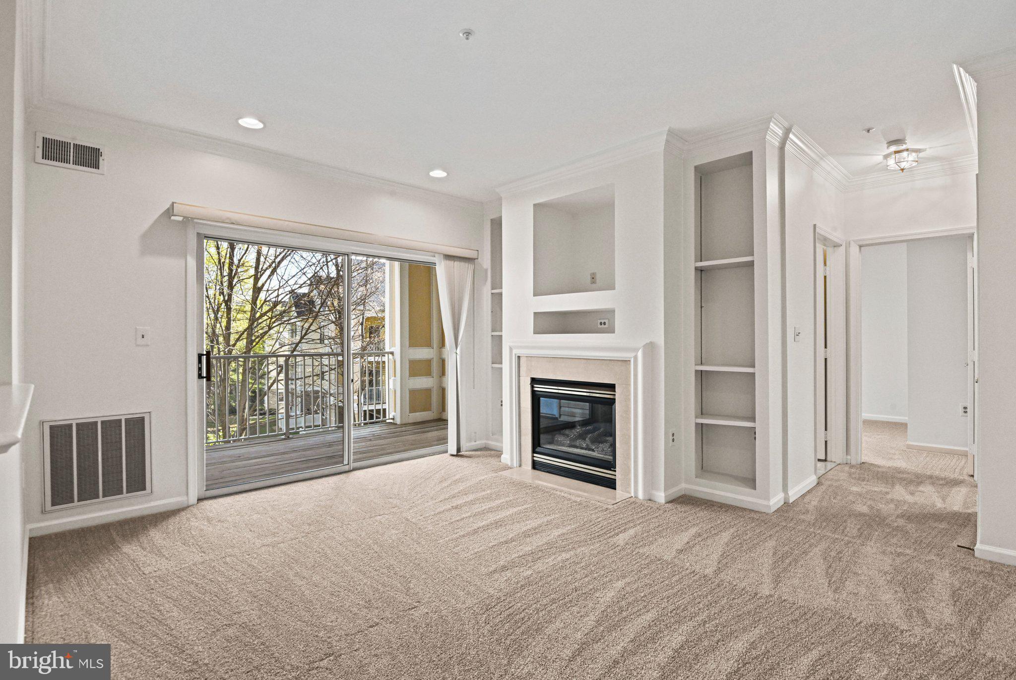 20933 CEDARPOST SQUARE 203