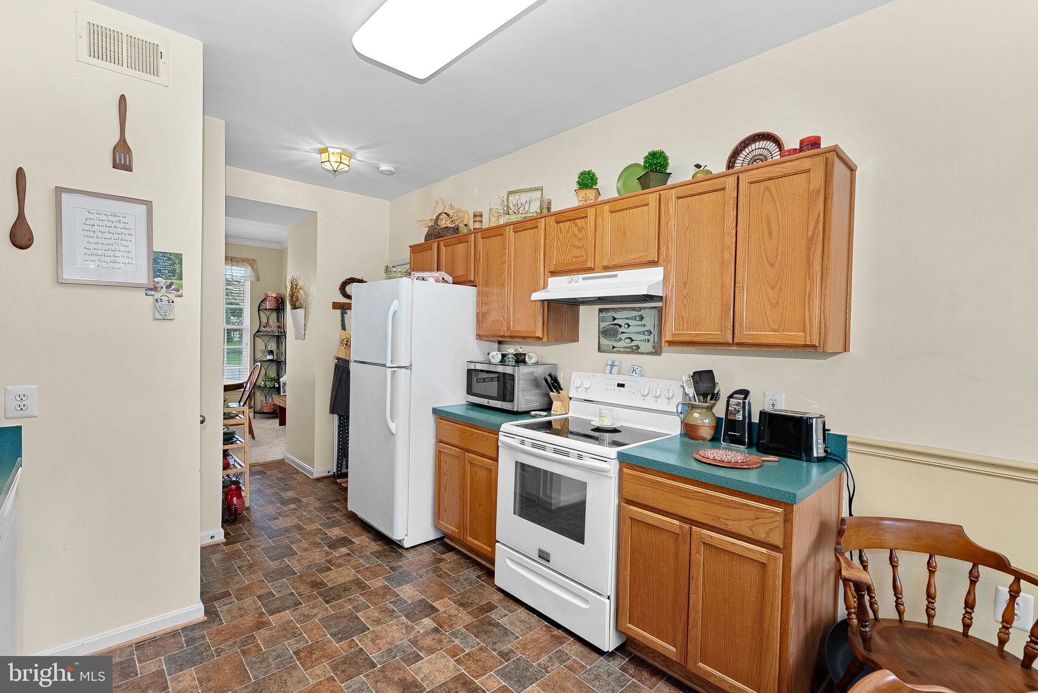 17304 CEDAR BLUFF COURT