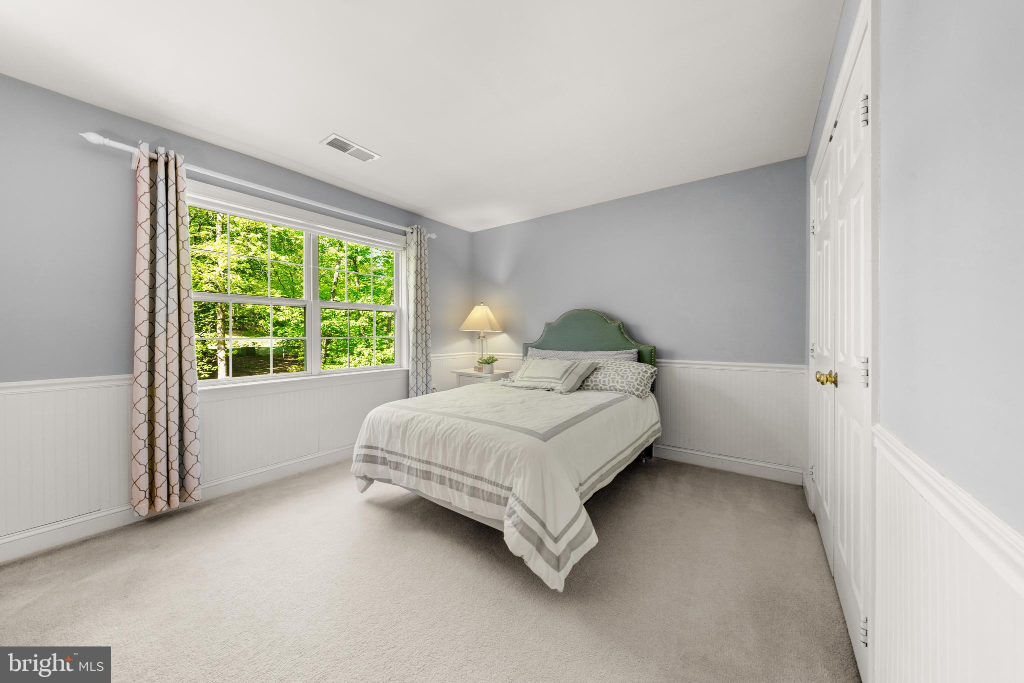 40845 FOREST GLEN DRIVE
