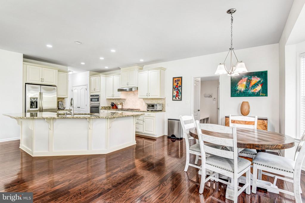 24247 PURPLE FINCH DRIVE