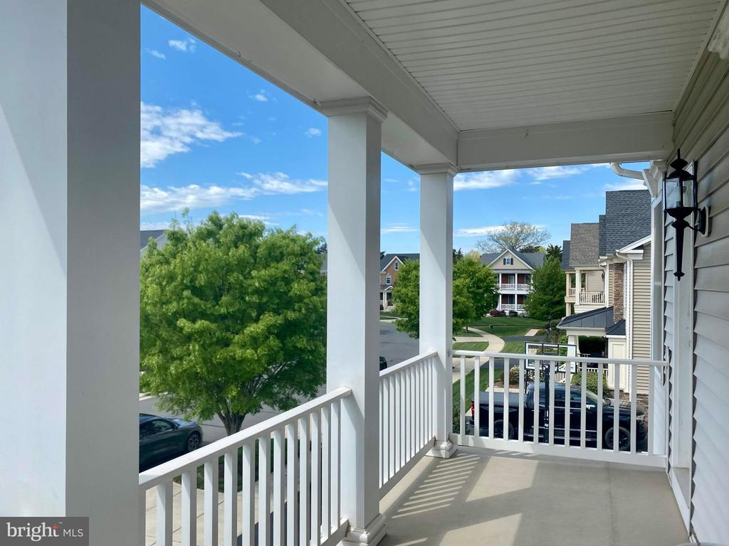 24247 PURPLE FINCH DRIVE