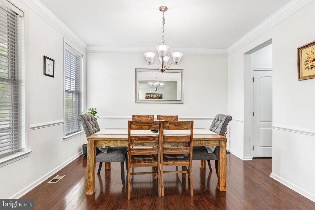 24247 PURPLE FINCH DRIVE