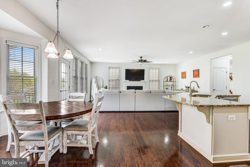 24247 PURPLE FINCH DRIVE