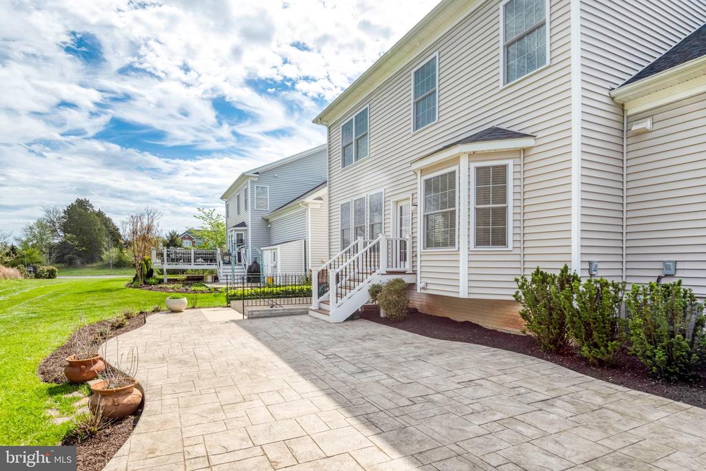 24247 PURPLE FINCH DRIVE