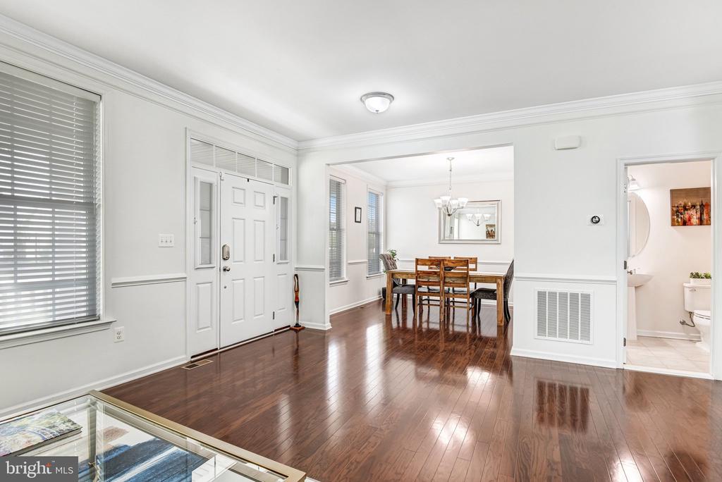 24247 PURPLE FINCH DRIVE
