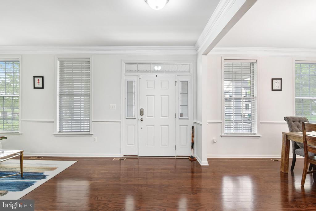 24247 PURPLE FINCH DRIVE