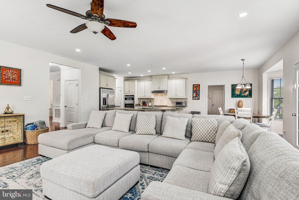 24247 PURPLE FINCH DRIVE
