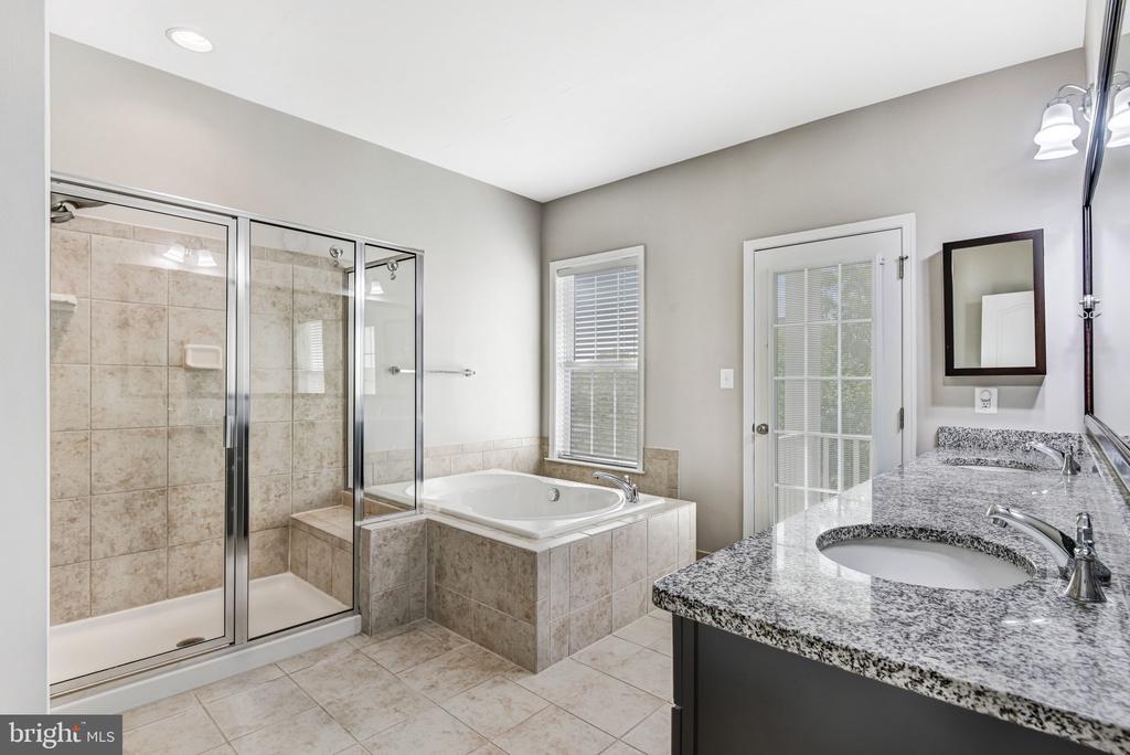 24247 PURPLE FINCH DRIVE