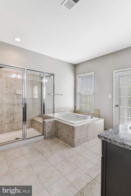 24247 PURPLE FINCH DRIVE