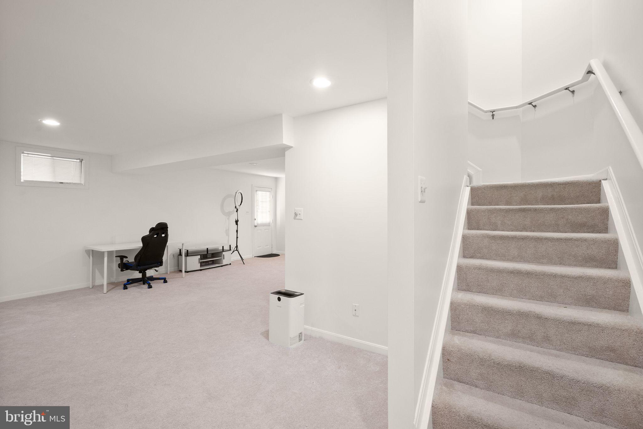 43111 CENTER STREET
