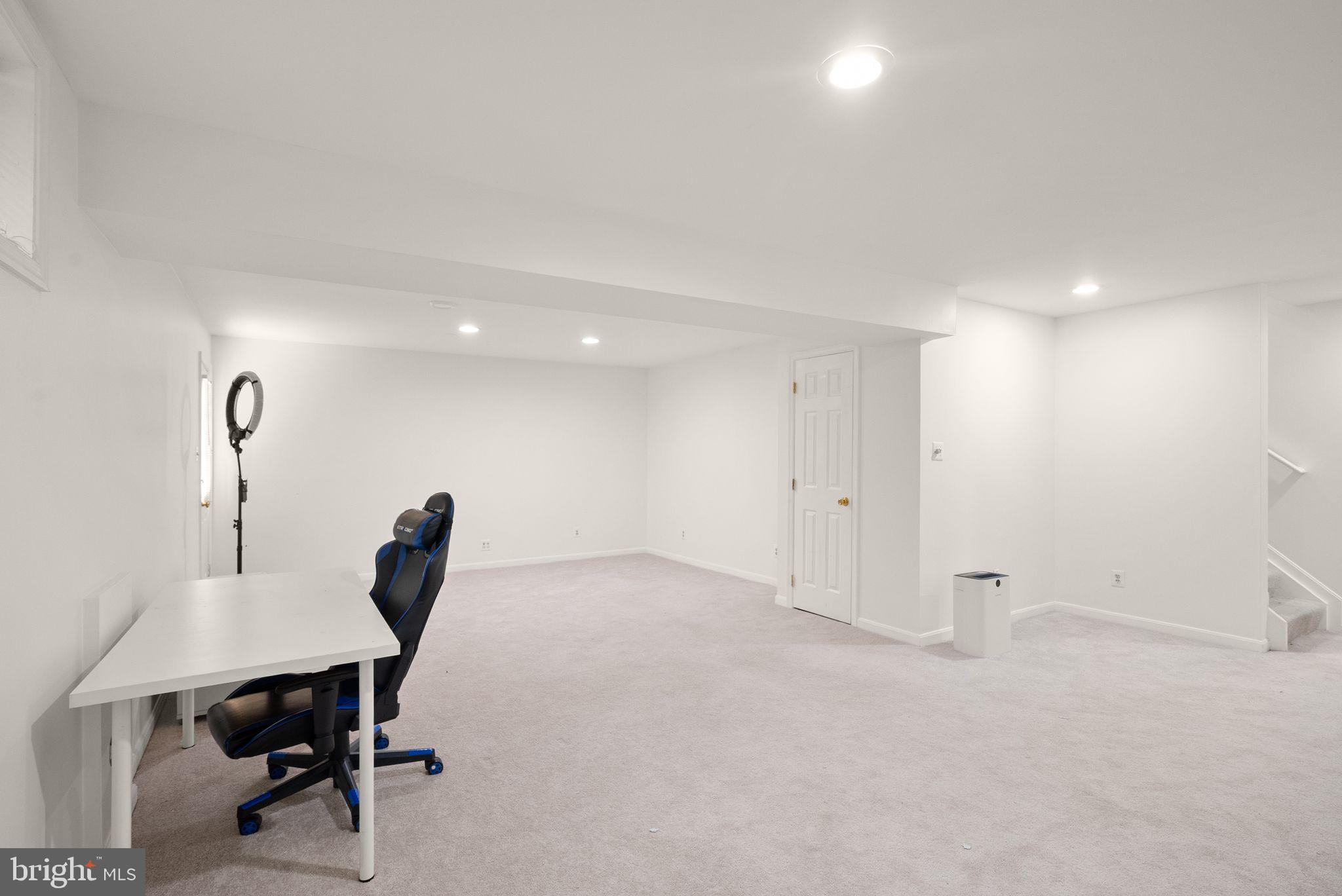 43111 CENTER STREET