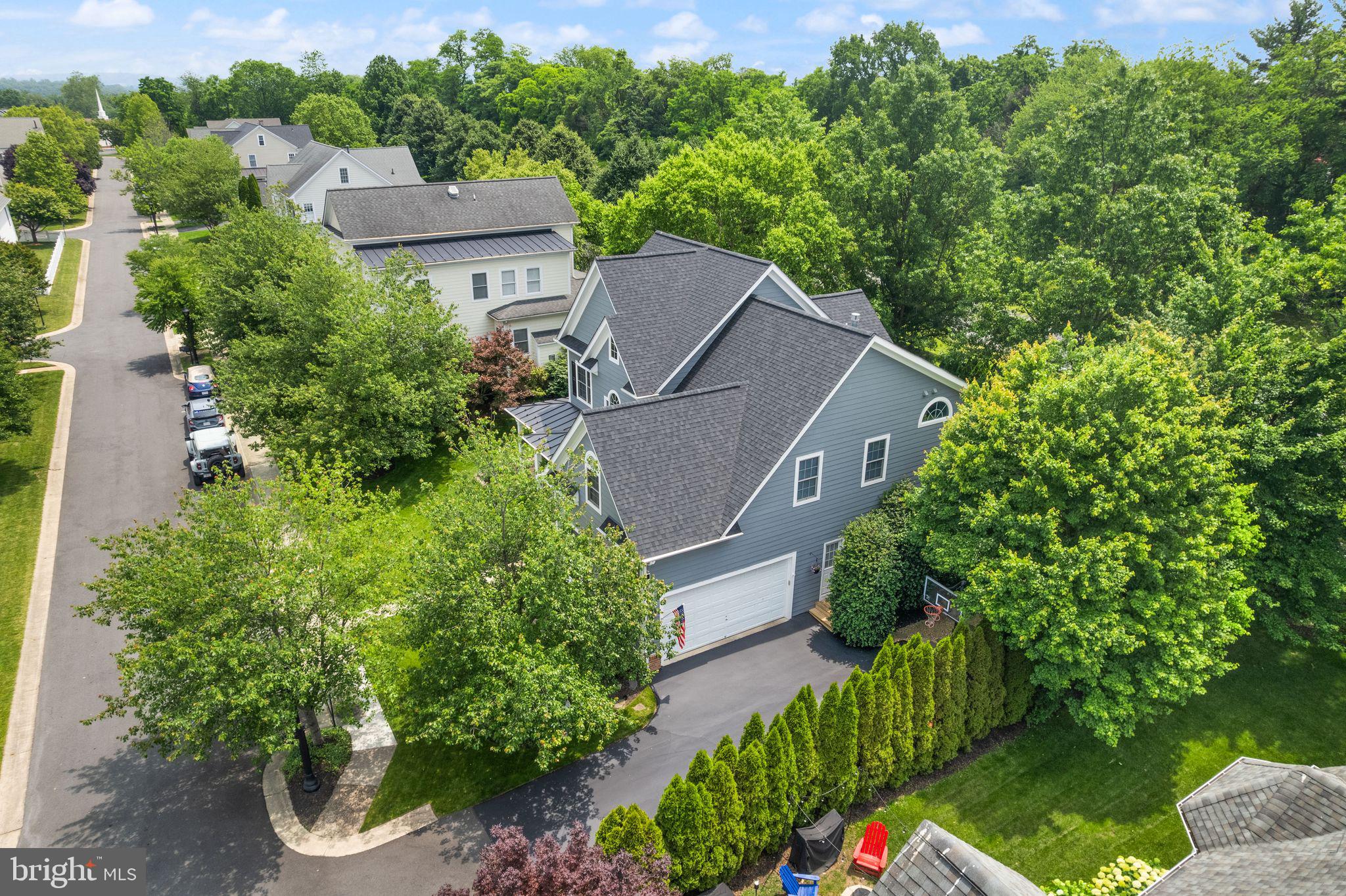 700 IRVINE BANK LANE