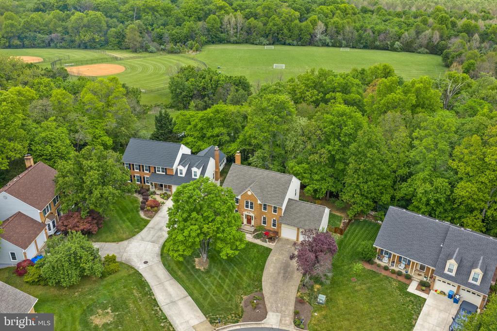 26 GRISWOLD COURT