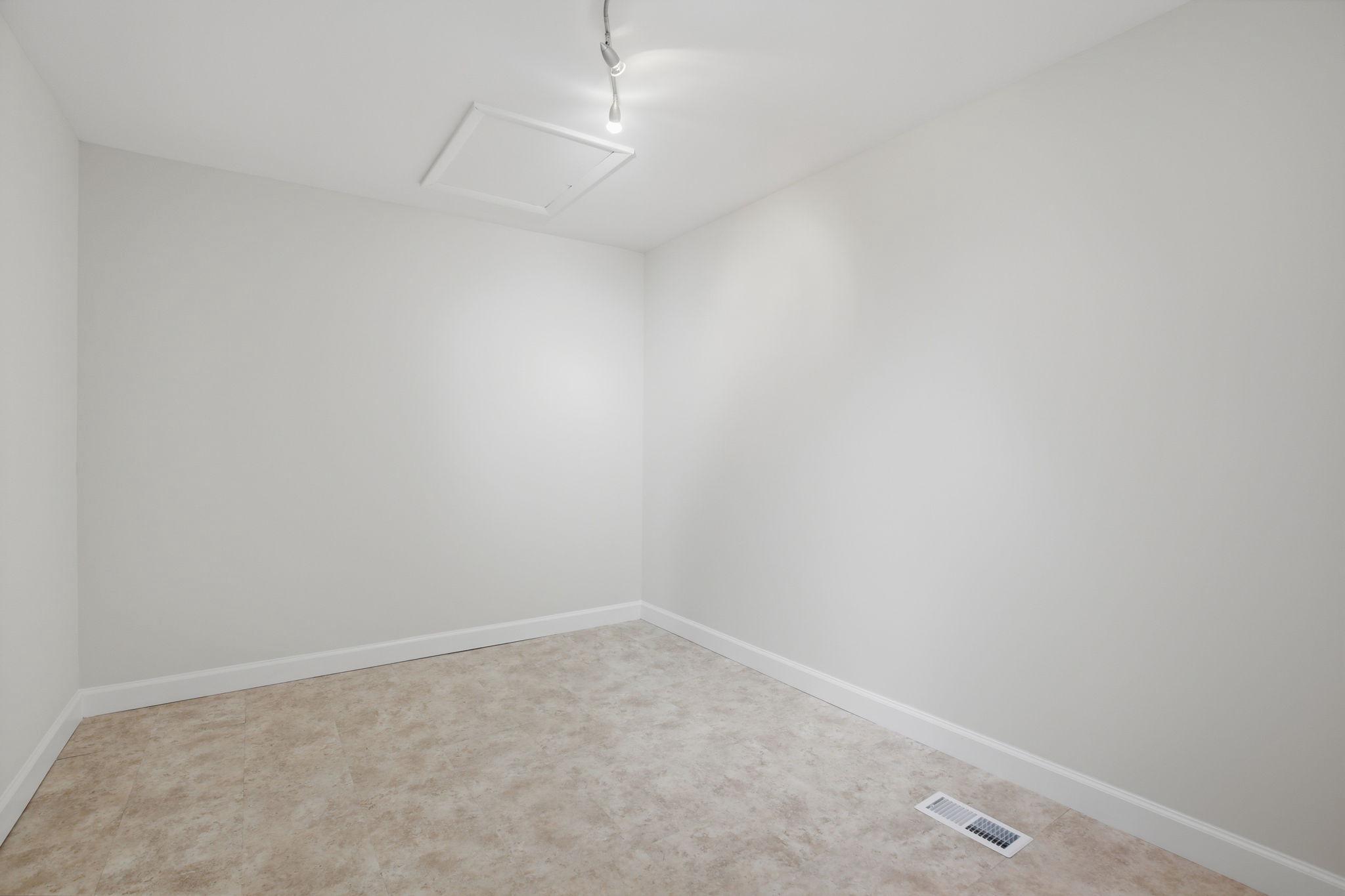 15630 EDGEGROVE ROAD