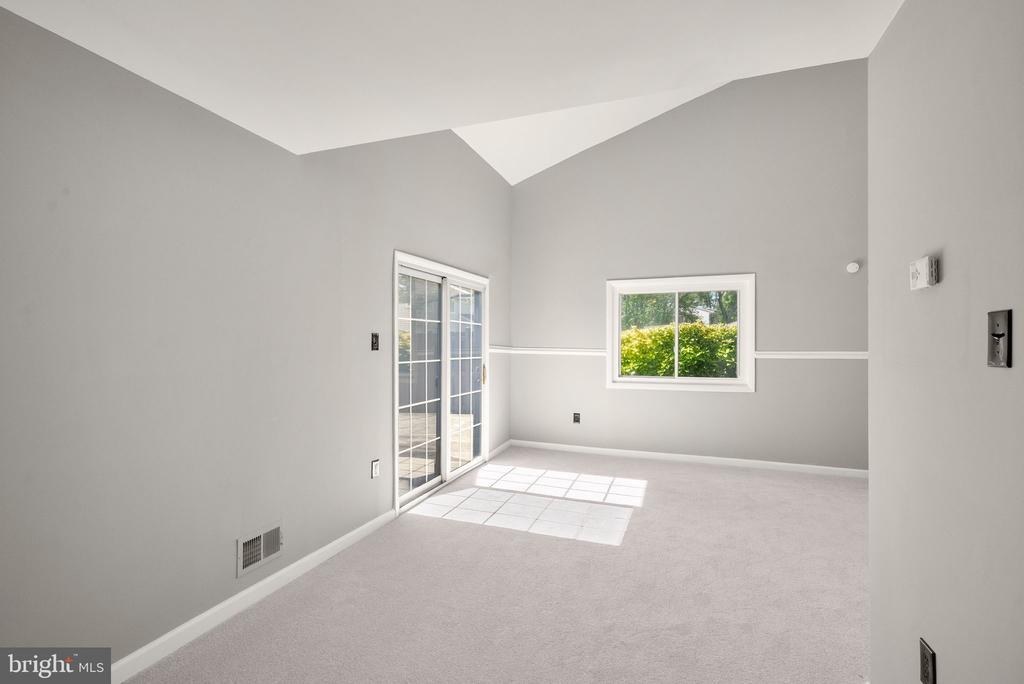 142 N COTTAGE ROAD