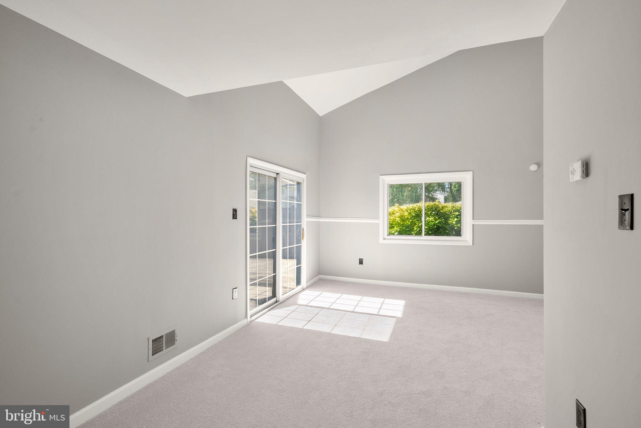 142 N COTTAGE ROAD