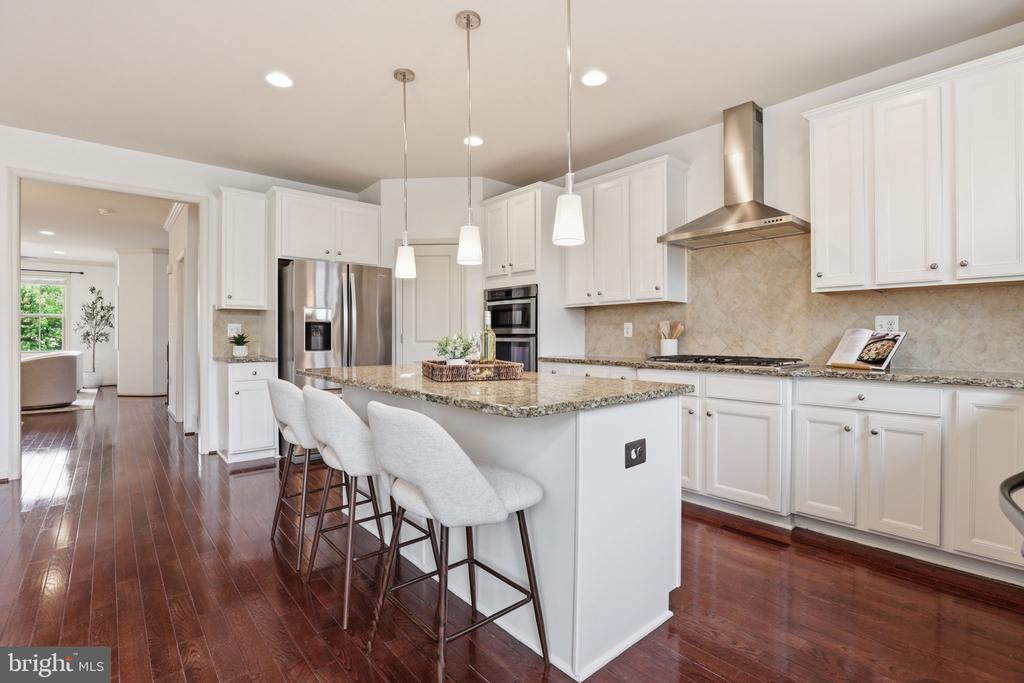 42537 DREAMWEAVER DRIVE