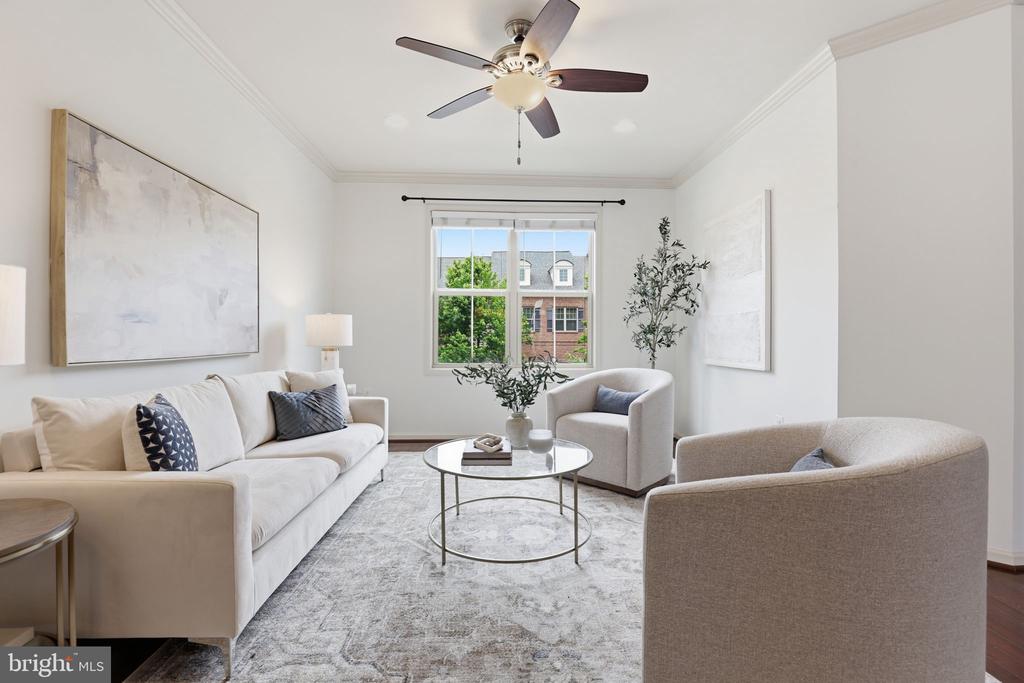 42537 DREAMWEAVER DRIVE