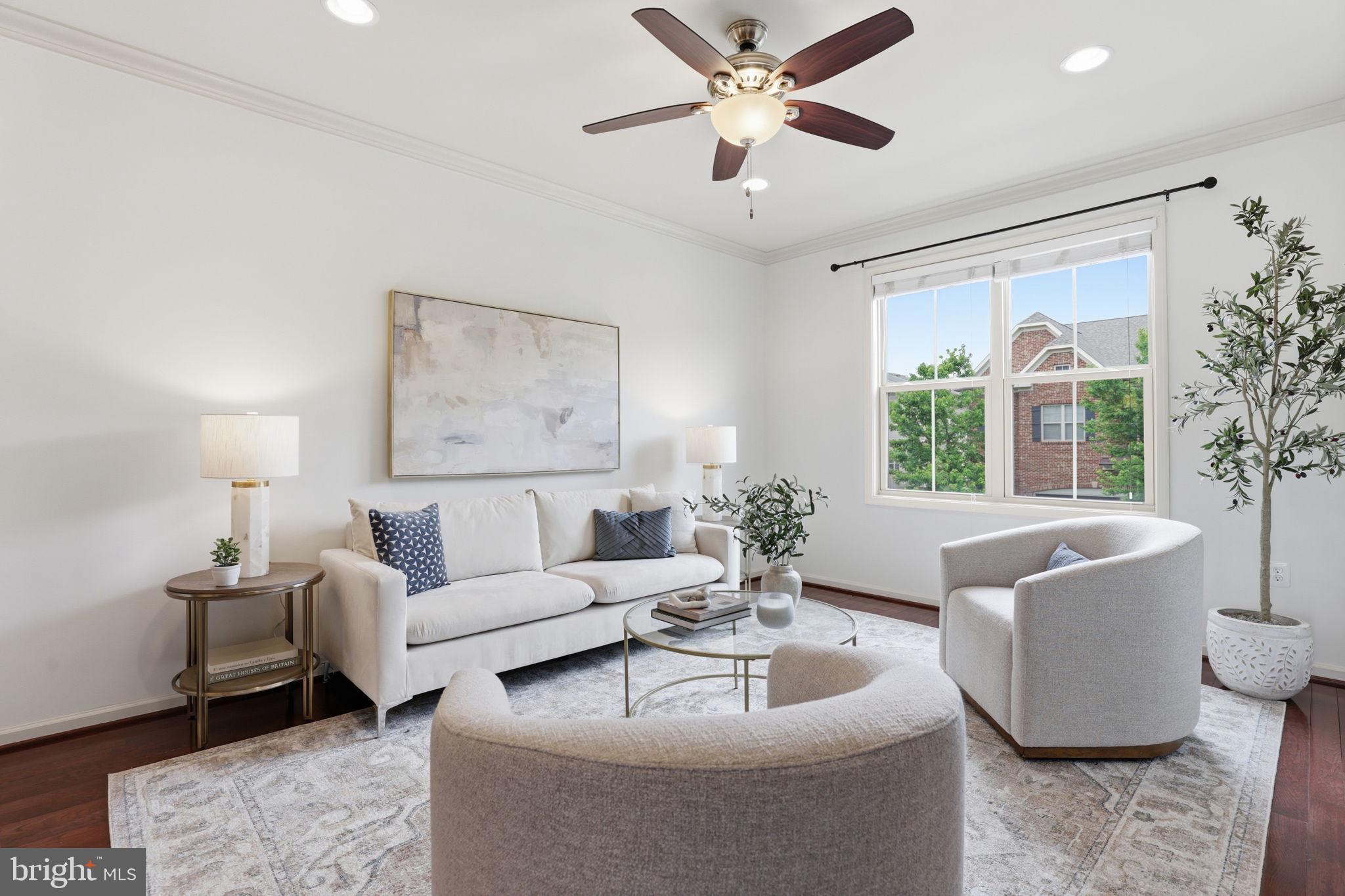 42537 DREAMWEAVER DRIVE