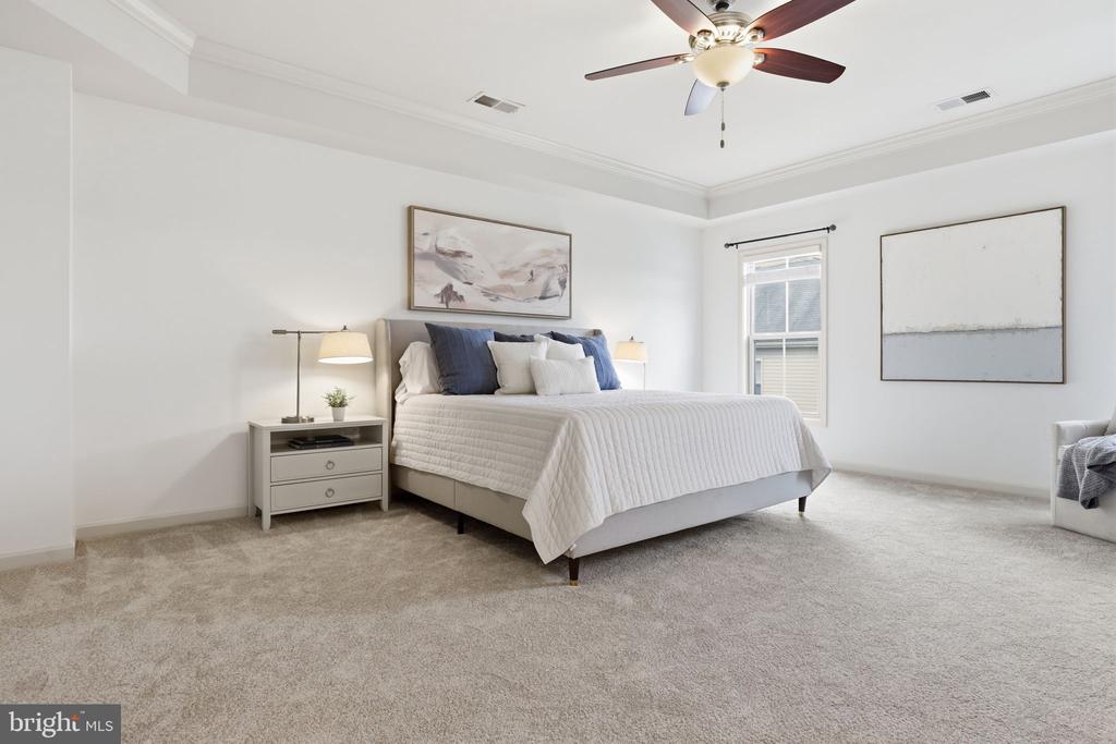 42537 DREAMWEAVER DRIVE