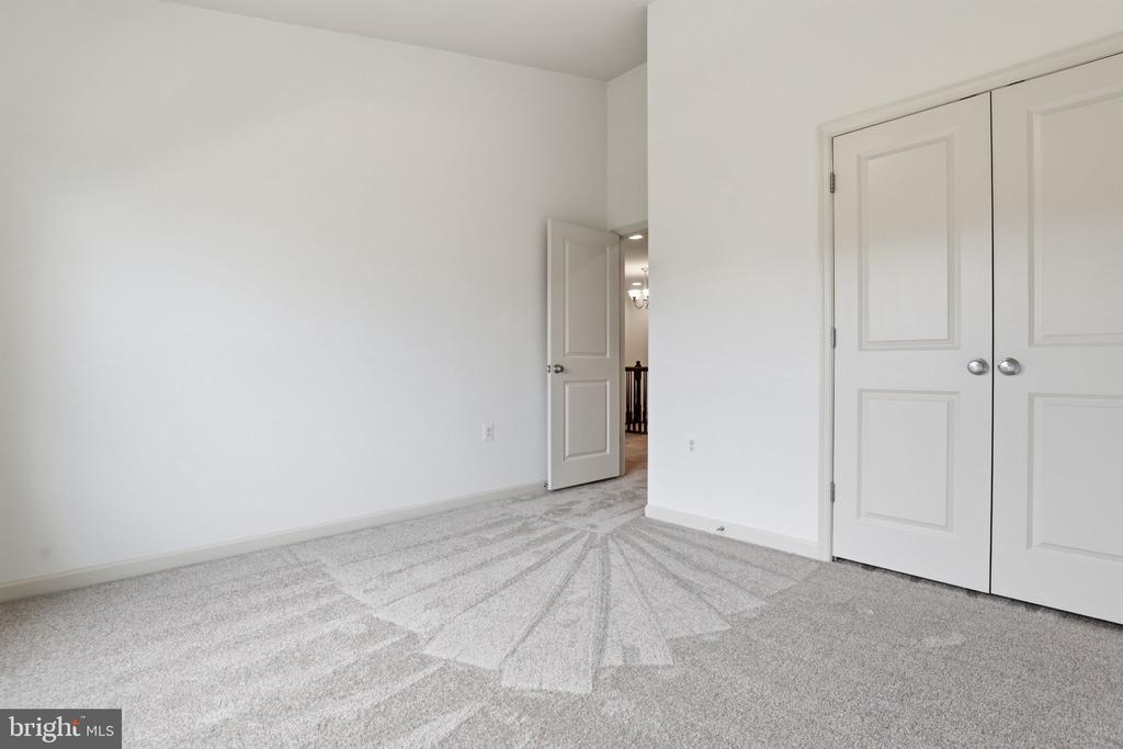 42537 DREAMWEAVER DRIVE