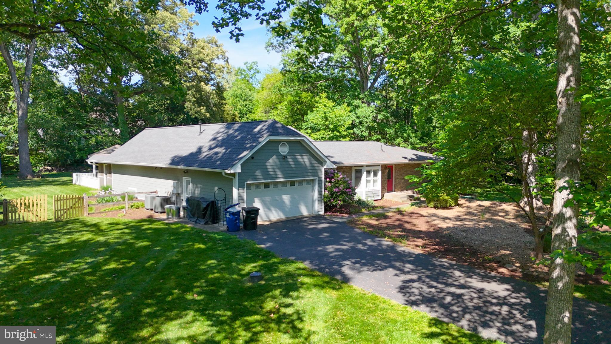 14 OAK LANE