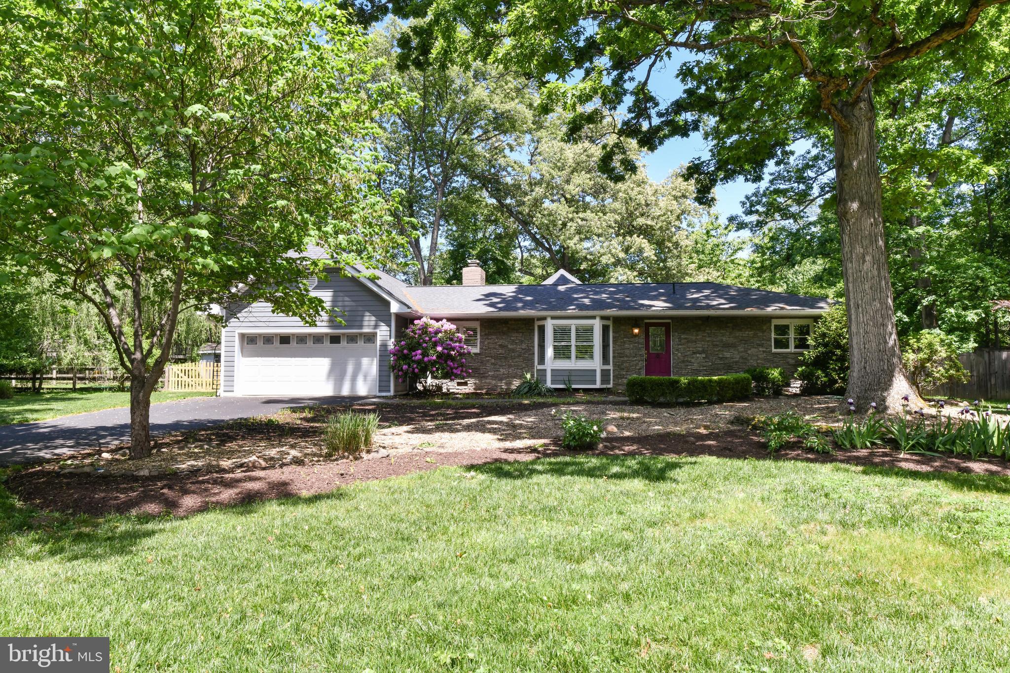14 OAK LANE