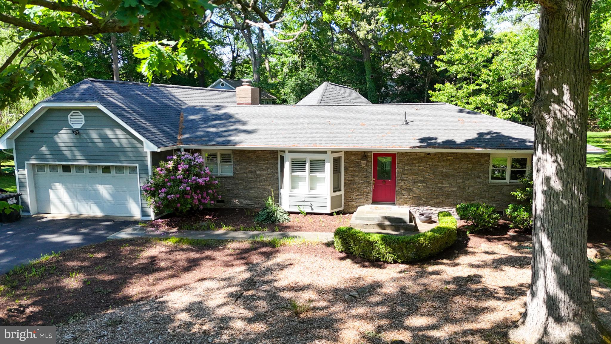 14 OAK LANE