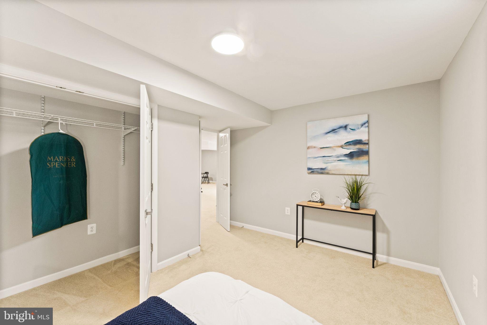 243 MINDY COURT SE